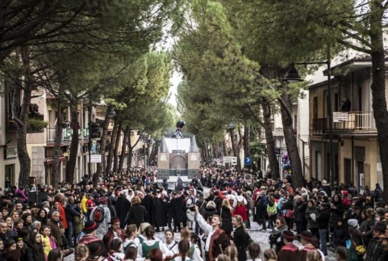 Carnevale di Castrovillari, eletta la madrina (VIDEO)