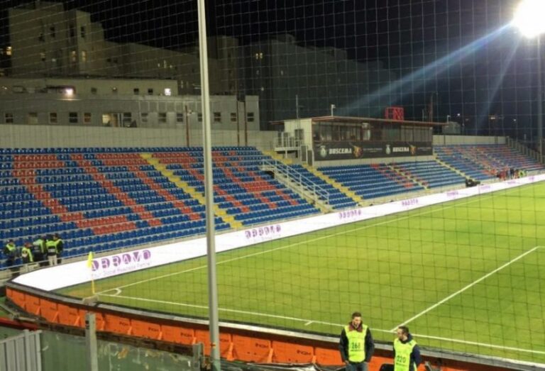 stadio-ezio-scida-vuoto