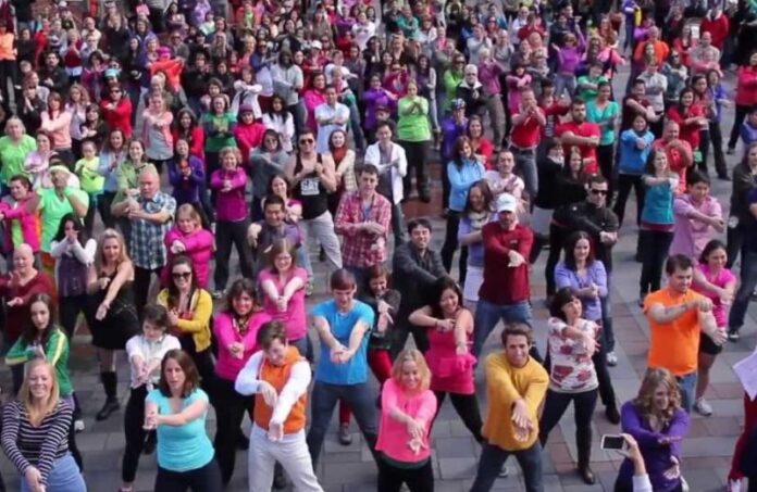 flashmob “Break the Chain”