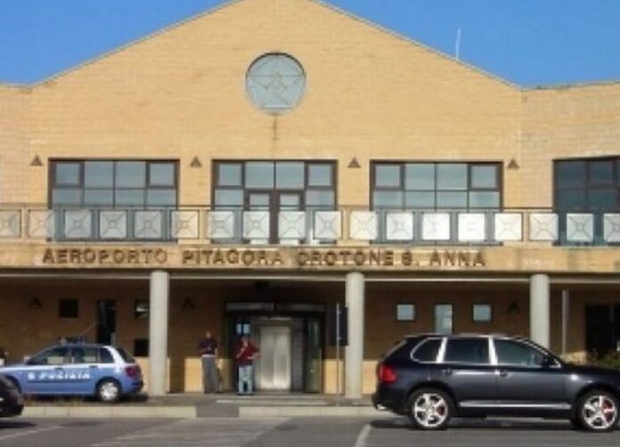 aeroporto crotone