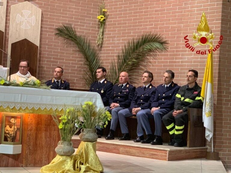 Vigili del fuoco e Polizia alla Lavanda dei piedi