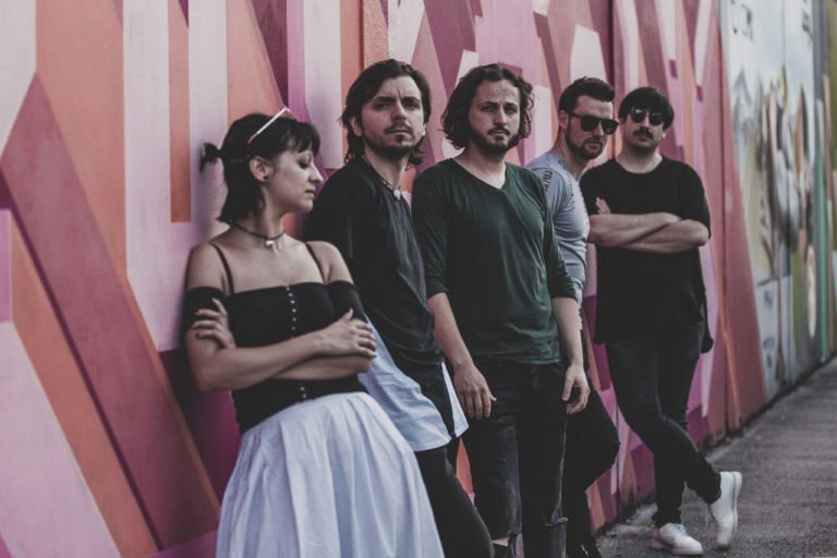 Stranger Minds a sanremo rock