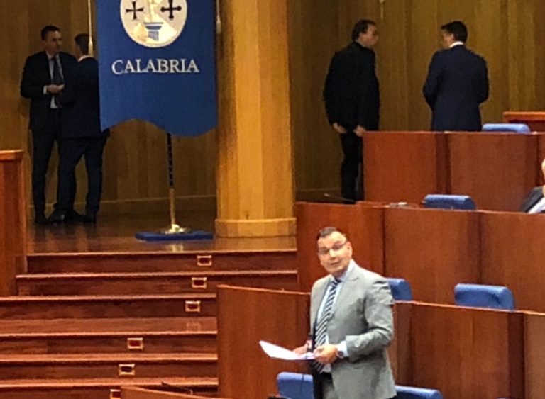 approvazione norma riduzione vitalizi consiglieri regionali