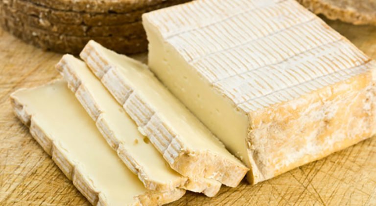 ministero della salute: formaggi francesi contaminati