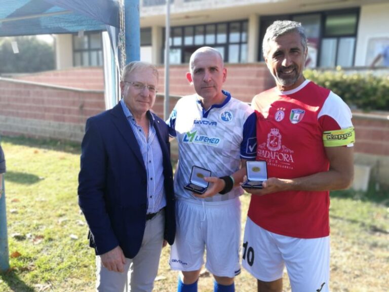 Il prefetto di Livorno, Tomao, ha incontrato i medici-calciatori del Cosenza