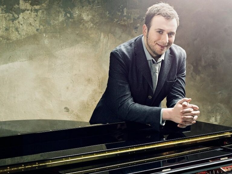 Al Festival delle Invasioni anche Raphael Gualazzi