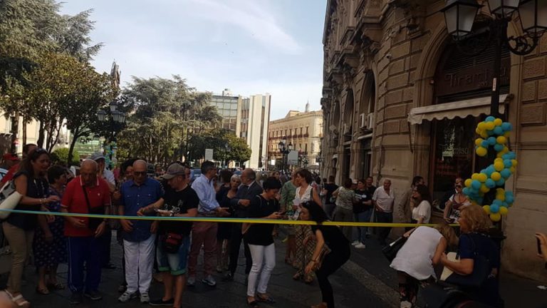 Taglio del nastro per “Catanzaro centro storico comunità amica delle persone con demenze”