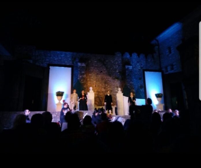 Mozart cinge di passione Palazzo Sersale