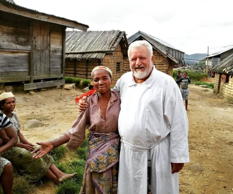 Padre Fedele, ambasciatore degli ultimi tra gli ultimi, è rientrato dal Madagascar (fotogallery)