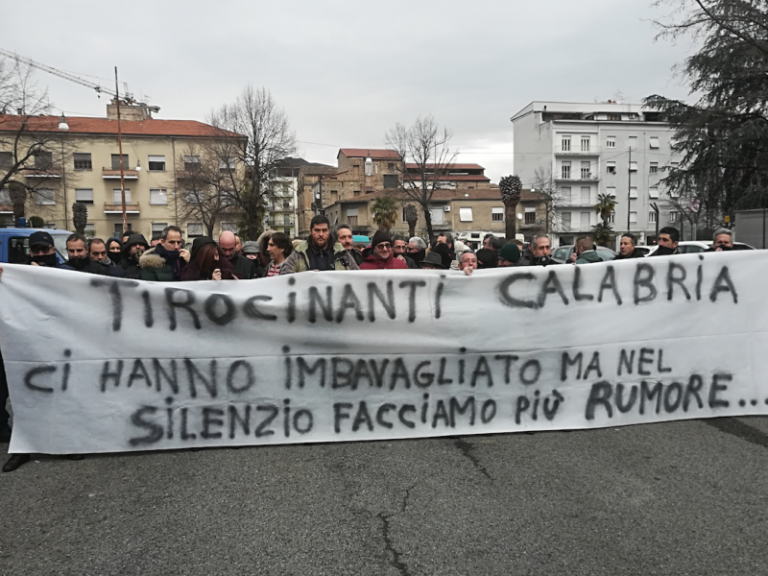 Tirocinanti in Calabria: migliaia in attesa di risposte, la censura di Gallo