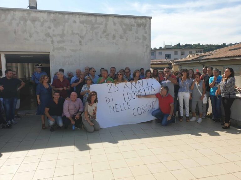 protesta oss cosenza