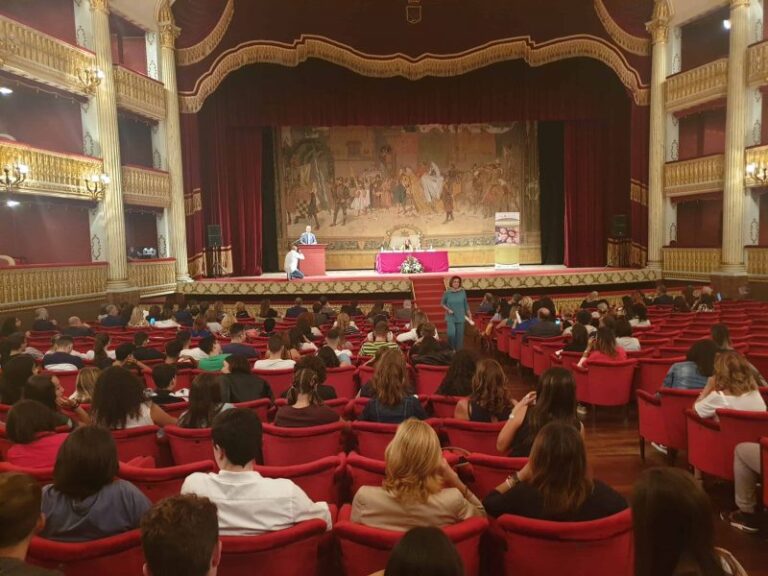 Successo per il convegno dell’Unione Nazionale  Camere Minorili “Per ri-scoprire il sorriso”. L’adolescenza alle corde.