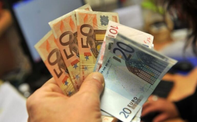 Da domani controlli su versamenti e prelievi bancari e postali. Vi spieghiamo cosa fare.