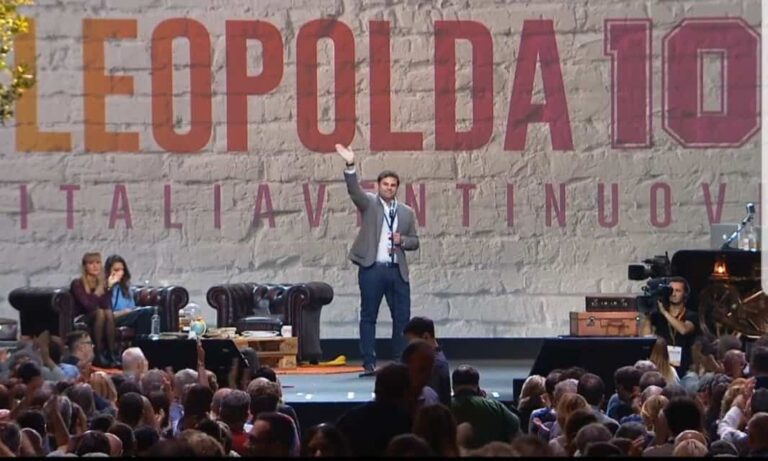 Il sindaco di Mendicino Antonio Palermo sul palco della Leopolda( foto e video)
