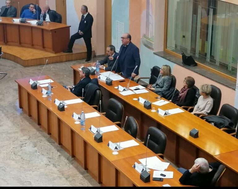 Guccione, “aumentate Tasi ed Imu a Cosenza’