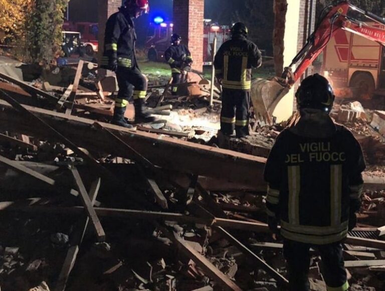 Esplosione nell’Alessandrino, tra le vittime anche un vigile del fuoco calabrese