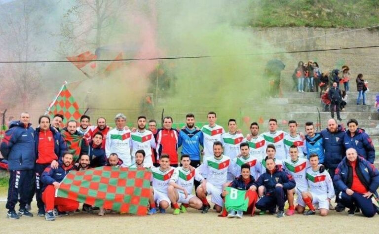 Longobucco, un contrbuto per la polisportiva Themesen