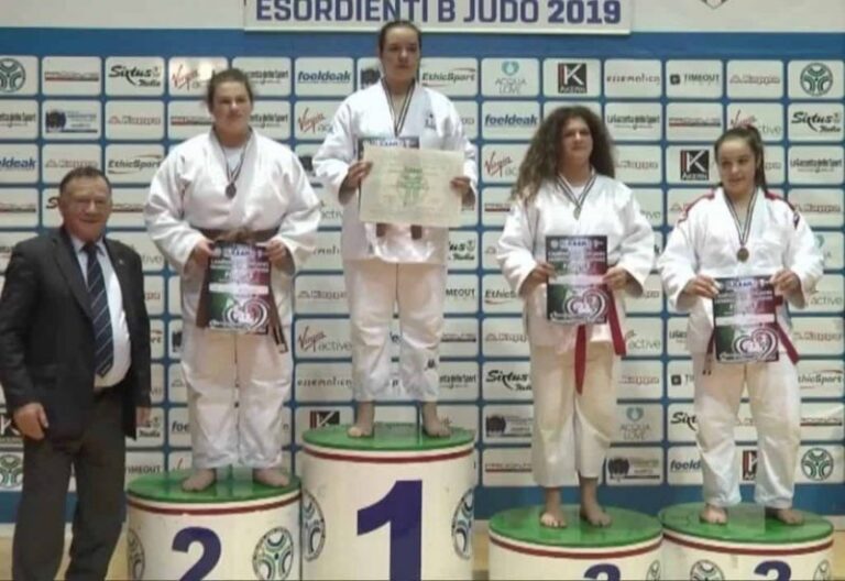 Il Kodokan Judo Cosenza sbanca ai campionati italiani di Roma. Primo posto per Claudia Cannataro