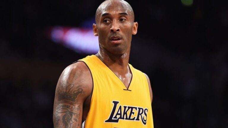 Kobe Bryant:-nba-pallacanestro-addio-morte