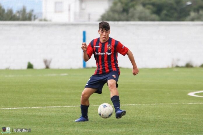 calciatore-di-salvo-cosenza-san-luca