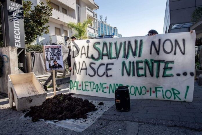 salvini-rende-elezioni-protesta