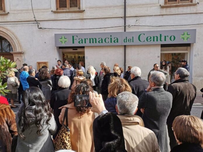 nuova-farmacia-mendicino-inaugurazione