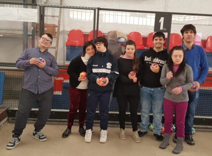 ragazzi-sindrome-down-atleti-bocce-cosenza