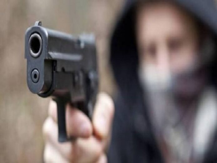 arresti-cerisano-rapina-pistola-testa