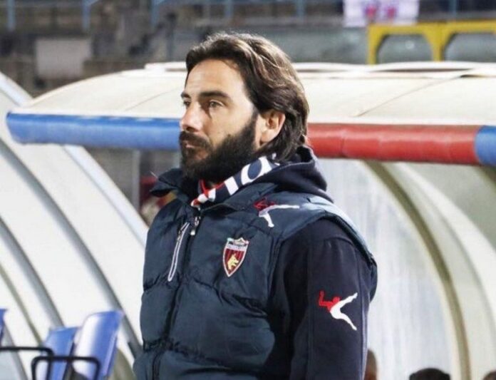 stefano de angelis-allenatore-squadra-san luca-calabria