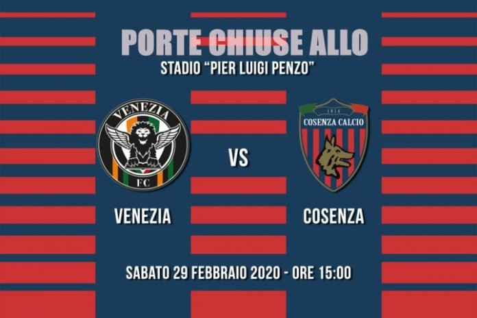 a-porte-chiuse-venezia-cosenza