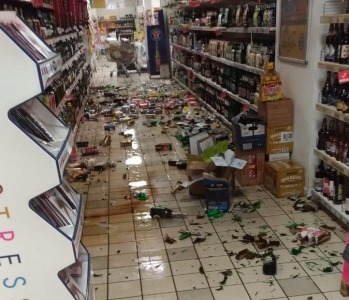 terremoto-rende-forte-scossa-danni-negozi