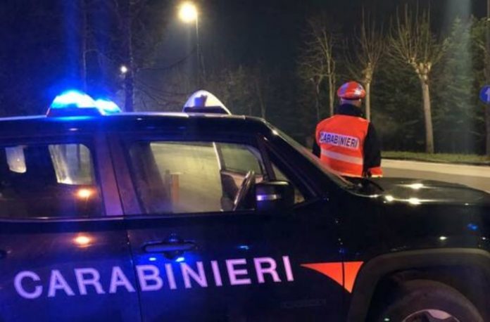 carabinieri-notte-cosenza-denuncia-droga