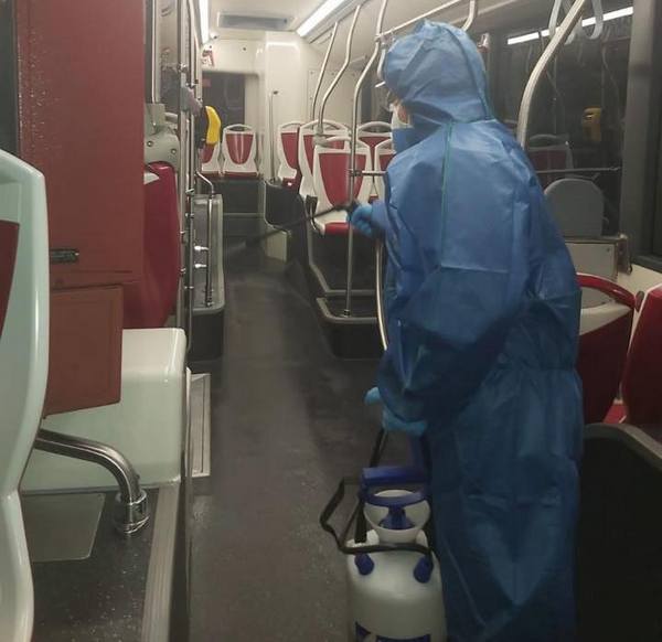 cosenza-coronavirus-sanificazione-bus-amaco