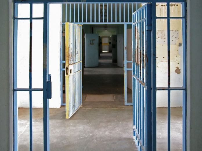 covid carcere porte aperte capimafia