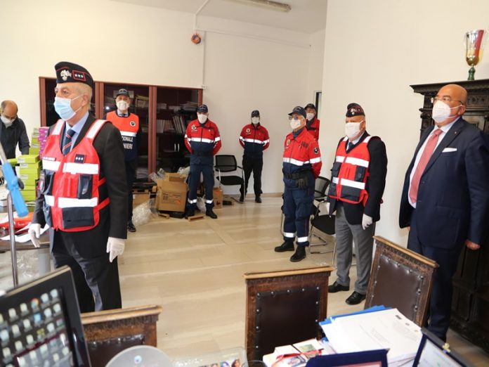 consegna pc della scuola e dell'Anc