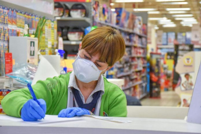 riapertura-attività-mascherine-protezioni-sanificazione-test-veloci