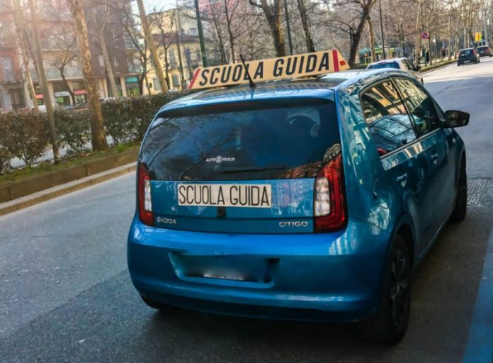 dal 3 giugno esami scuola guida