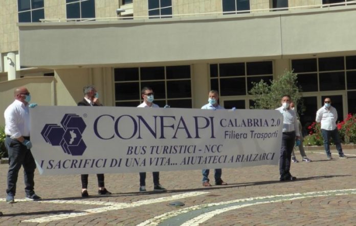 manifestazione Confapi in regione
