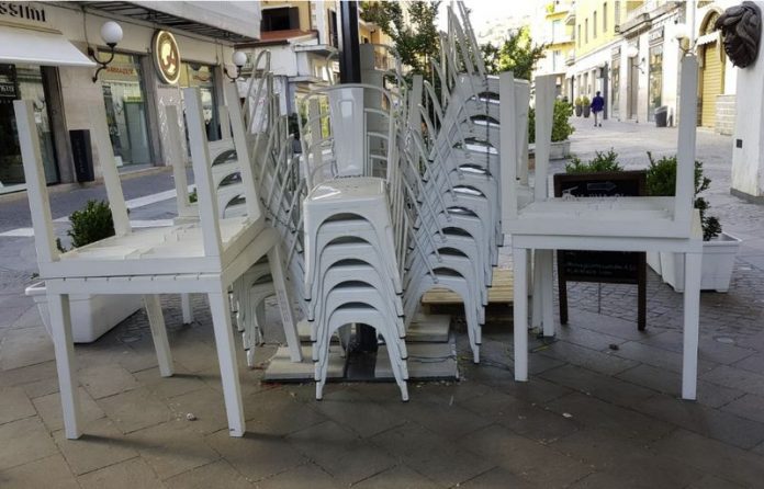 tavoli all'aperto Cosenza