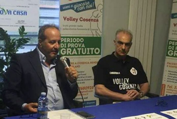 Volley Cosenza asd riconferma Tonino Chirumbolo allenatore