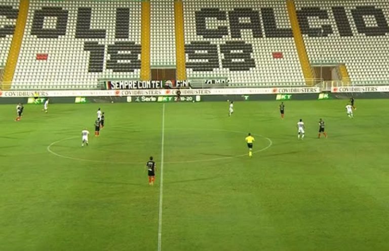 serie b calcio pareggio ascoli crotone