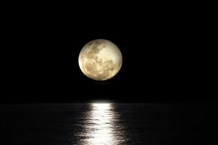 ecclissi lunare 5 giugno
