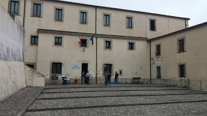 dimissioni vicesindaco Paola calabria