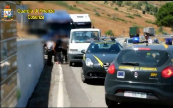 operazione guardia di finanza Demetra