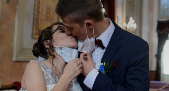 sposi-stop-mascherina