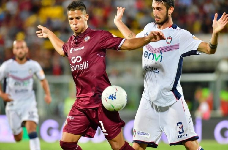 serie b calcio livorno crotone