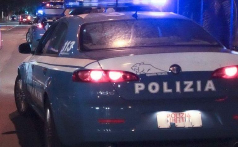 Due persone sono state accoltellate a Cosenza