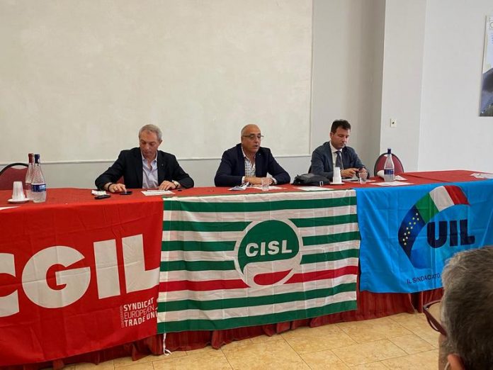 Sindacati su sanità calabrese
