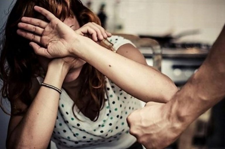 longobucco stalking e lesioni alla ex, condannato 46enne