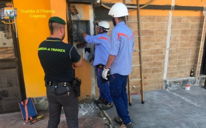 Gdf_sequestro discoteca furto energia sibari